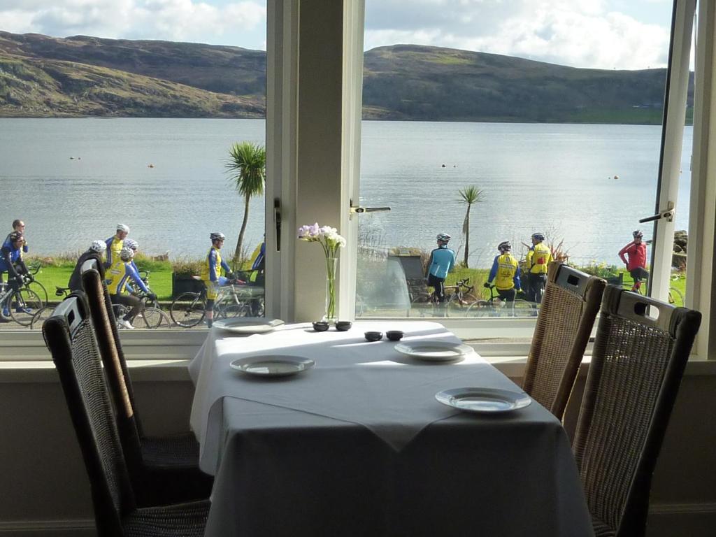The Royal An Lochan Tighnabruaich Exterior photo