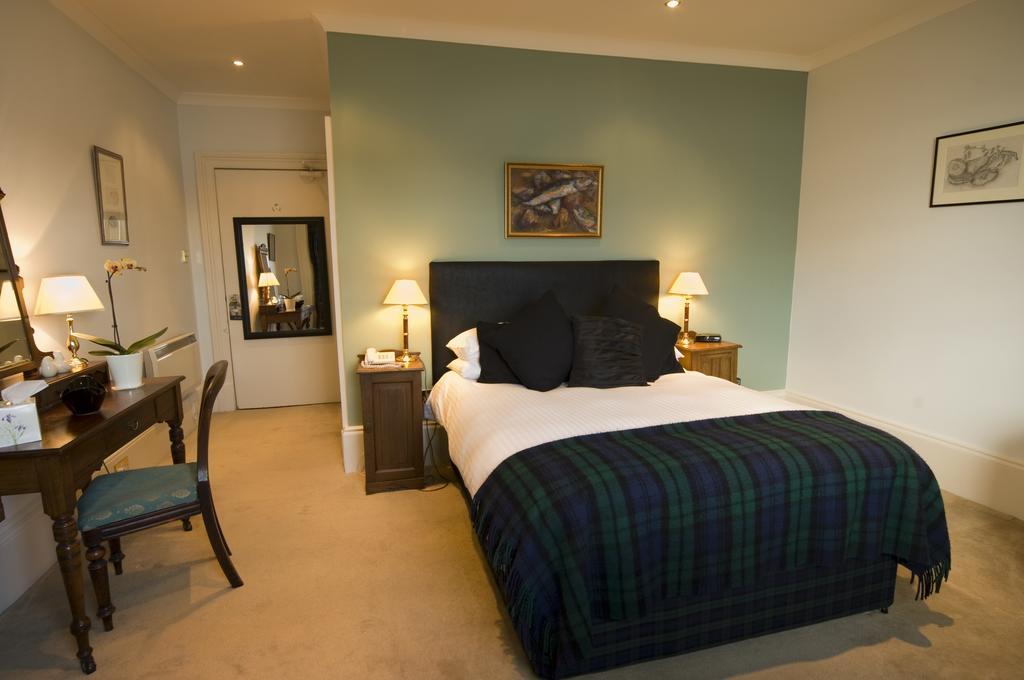 The Royal An Lochan Tighnabruaich Exterior photo